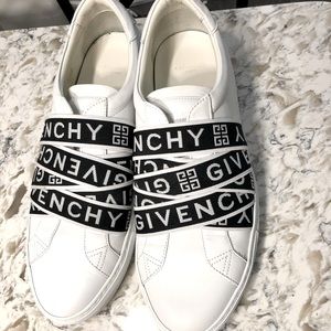 Givenchy SNKR